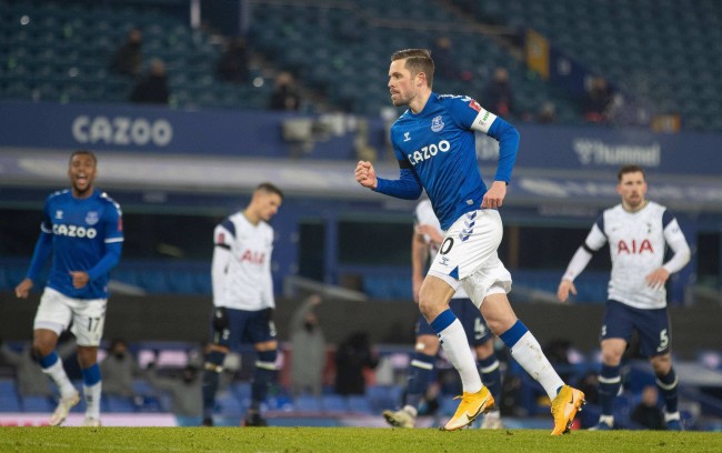 C羅讓我們 C羅讓我們